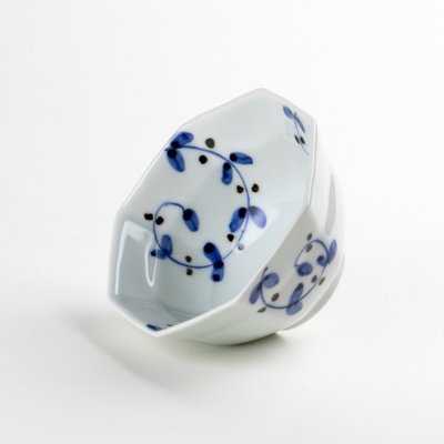 画像6: 染付サビ唐草 八角小鉢