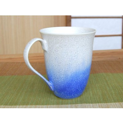 画像2: 名入れ 喜寿 プレゼント 無病息災を願った縁起物ギフト 有田焼 湯呑み 花六瓢 赤 メッセージカード付き・喜寿のし付き 木箱入り