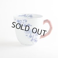 【名入れ・名前入り】花帯唐草（赤） マグカップ