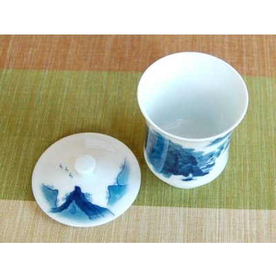 画像2: 名入れ 傘寿のお祝い 無病息災を願った縁起物ギフト 有田焼 湯呑み 茶碗 飯碗 セット 花六瓢 青 メッセージカード付き・傘寿のし付き 木箱入り