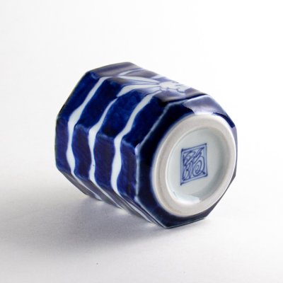 画像5: 染付雲兎 面取湯呑(木箱入)