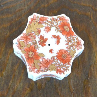 画像3: 錦彩花蝶紋 水滴（木箱入）