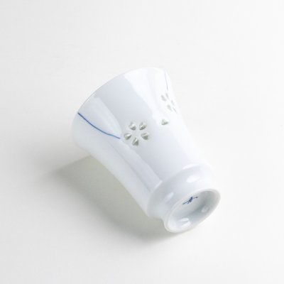 画像4: 【名入れ・名前入り】水晶彫花あそび(青)湯呑