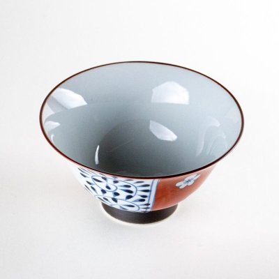 画像2: 【名入れ・名前入り】梅濃唐草 （赤）茶碗