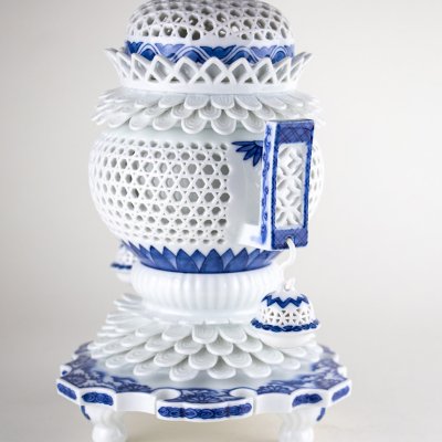 画像4: 透し彫 香炉(木箱入)