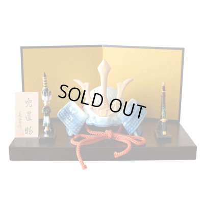 画像1: 日本のお土産 おみやげ 海外へのおみやげ 日本人形 侍 兜 かぶと 伝統工芸品 有田焼 勇 置物 飾り オブジェ 陶器 日本製