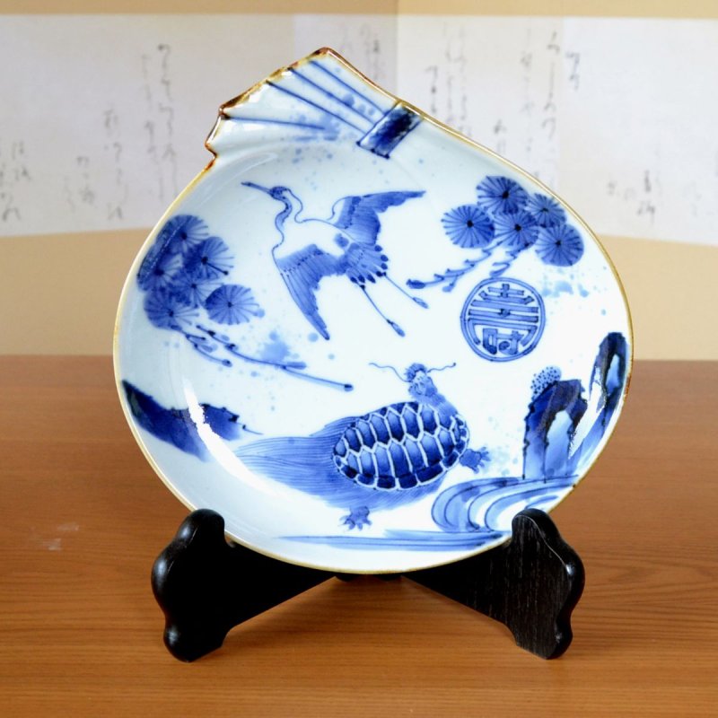 【美品】有田焼 伊勢海老 紋様 吹墨 八角大皿鉢 お祝い 美品】有田焼 伊勢海老 紋様 吹墨 八角大皿鉢 お祝い (商品検索