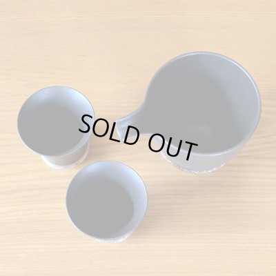 画像4: 退職祝い 酒器セット とっくり おちょこ セット 陶器 日本酒用 おしゃれ 有田焼 徳利１個 ぐい呑み２個セット いぶし銀 感謝を込めた木箱入りギフト