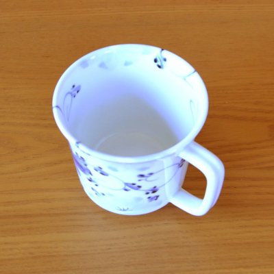 画像5: 名入れ 還暦祝い 無病息災を願った縁起物ギフト 有田焼 湯呑み 花六瓢 青 メッセージカード付き・還暦のし付き 木箱入り
