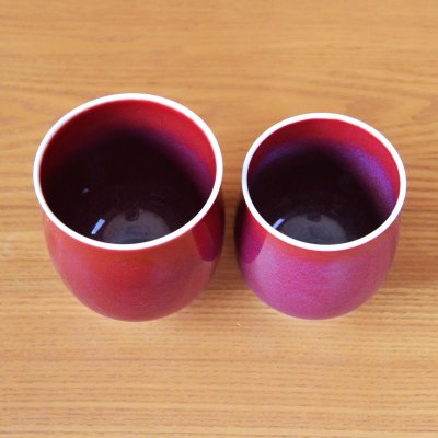 画像4: 古希祝い 女性 プレゼント 桜の花びら形になる 湯呑み 有田焼 華の舞 ピンク メッセージカード付き 古希のし付き 長寿の木箱入り