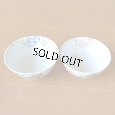 画像4: 名入れ 金婚式 プレゼント 無病息災を願った縁起物ギフト 有田焼 夫婦茶碗 飯碗 ペア 花六瓢 のし・メッセージカード付き 木箱入り