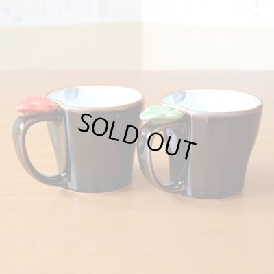 画像5: 名入れ 結婚祝い プレゼント 有田焼 マグカップ ペアー 花絵蒔 赤・緑 のし・メッセージカード付き