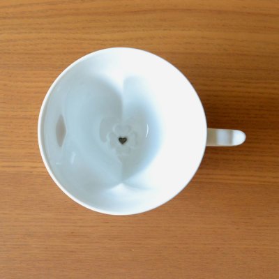 画像9: 結婚祝い プレゼント 有田焼 ハートの形が浮かび上がる コーヒー カップ&ソーサー ペアー ハートinクローバー 青 赤 のし・メッセージカード付き