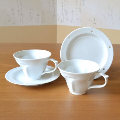 画像2: 結婚祝い プレゼント 有田焼 ハートの形が浮かび上がる コーヒー カップ&ソーサー ペアー ハートinクローバー クリア のし・メッセージカード付き